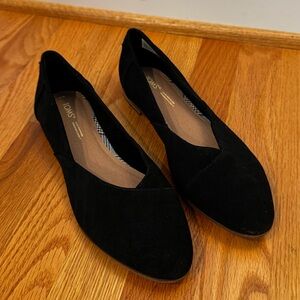 TOMS black slip on flats